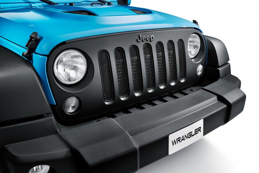 Детали экстерьера Jeep Wrangler Rubicon MoparONE Pack 2016 года  (фото 10 из 32)